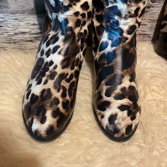 Italian over the knee leather animal print boots - Picture 4 of 8